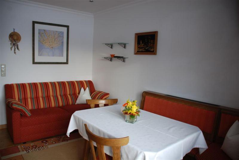 Landhaus Gertrude Eder Leogang Habitación foto